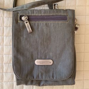 Baggallini Cross Body ✅